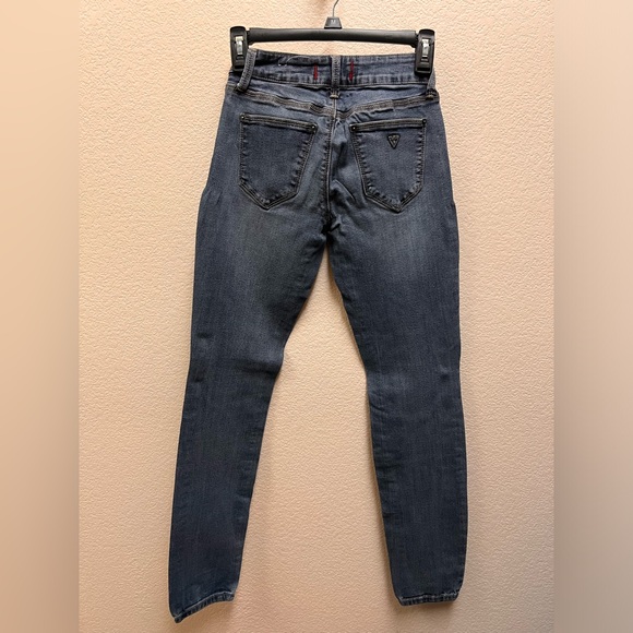 Guess Los Angeles medium Rise curvy Skinny Jeans, Blue size 25 - Picture 2 of 6
